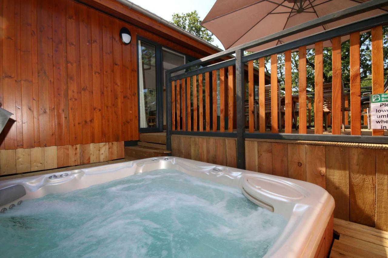Balquhidder Braes Holiday Park Lodges, Mostly With Hot Tubs And Pet Friendly, Ev Facilities Lochearnhead Eksteriør bilde